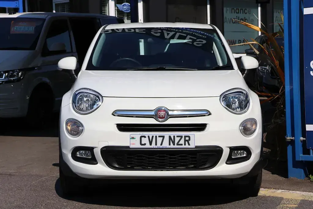 Used Fiat 500X Pop Star 140 HP (102 kW) 2017 Ice white SUV