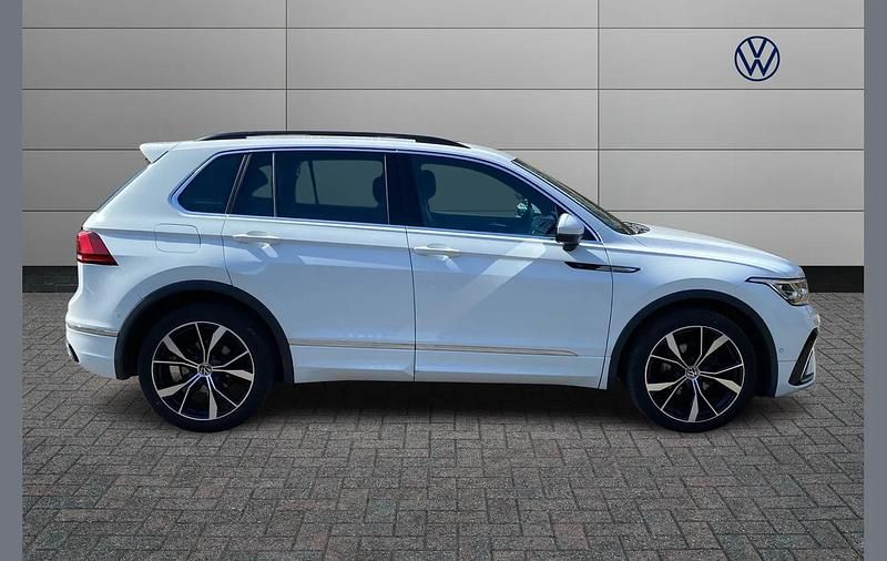 Used VW Tiguan R-line 150 HP (110 kW) 2023 White SUV