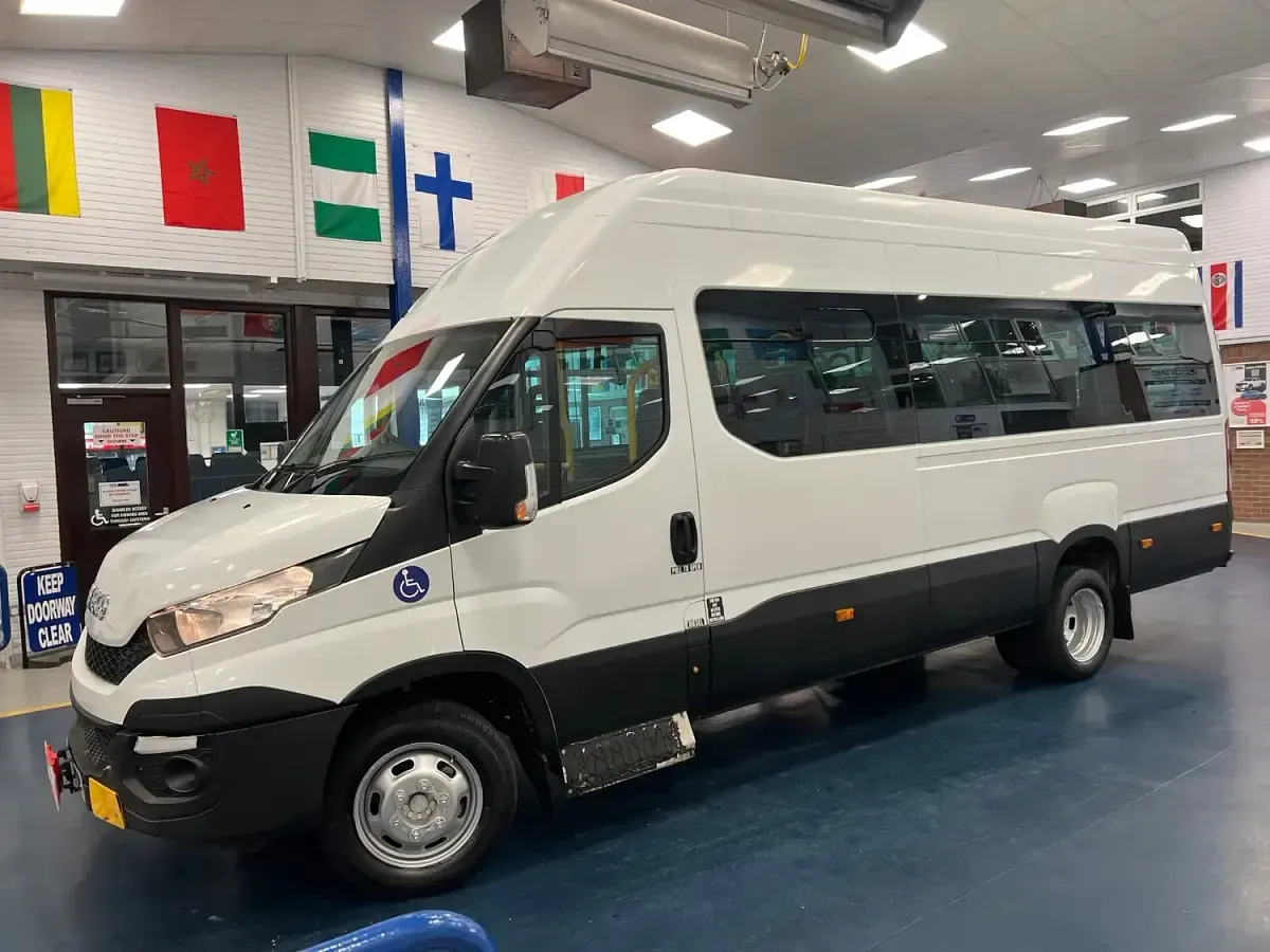 Used Iveco Daily 148 HP (108 kW) 2016 White