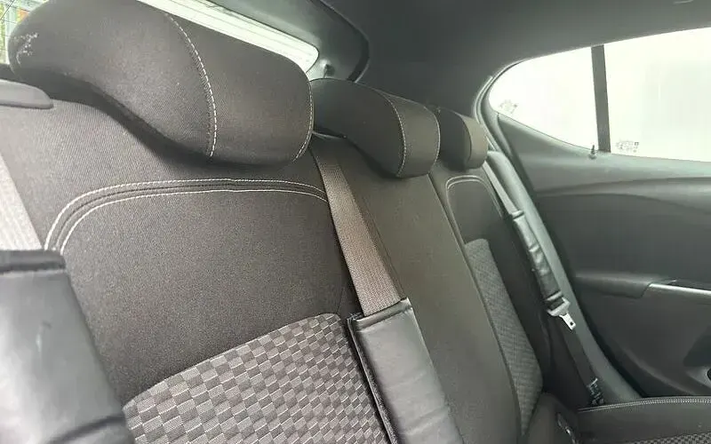 Used Vauxhall Astra SRi 150 HP (110 kW) 2017 Black Hatchback