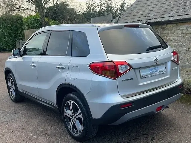 Used Suzuki Vitara SZ5 120 HP (88 kW) 2017 Silver Hatchback
