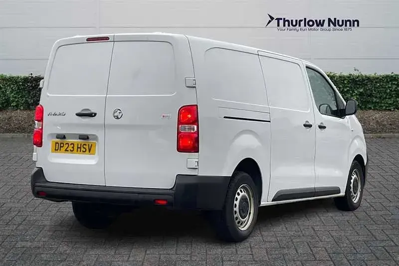 Used Vauxhall Vivaro S 100 HP (73 kW) 2023 White MPV