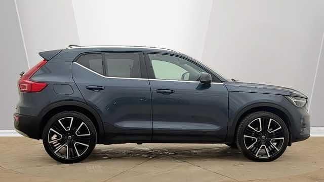 Used Volvo XC40 Ultra 194 HP (142 kW) 2025 Blue SUV