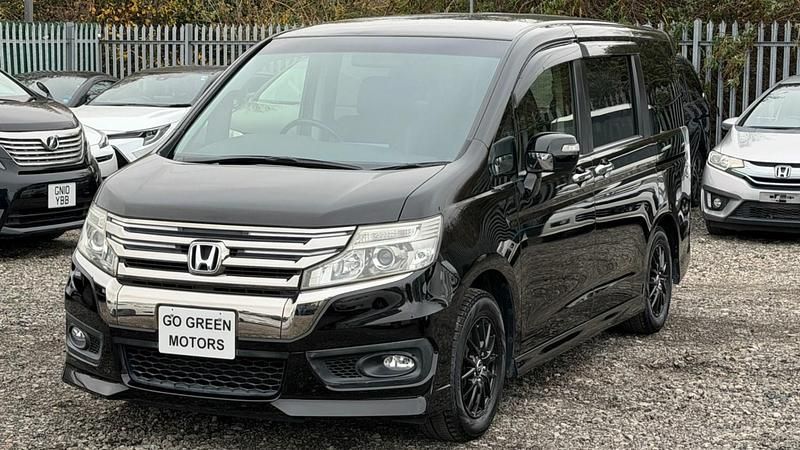 Used Honda Stepwgn Cool 2014 Black MPV