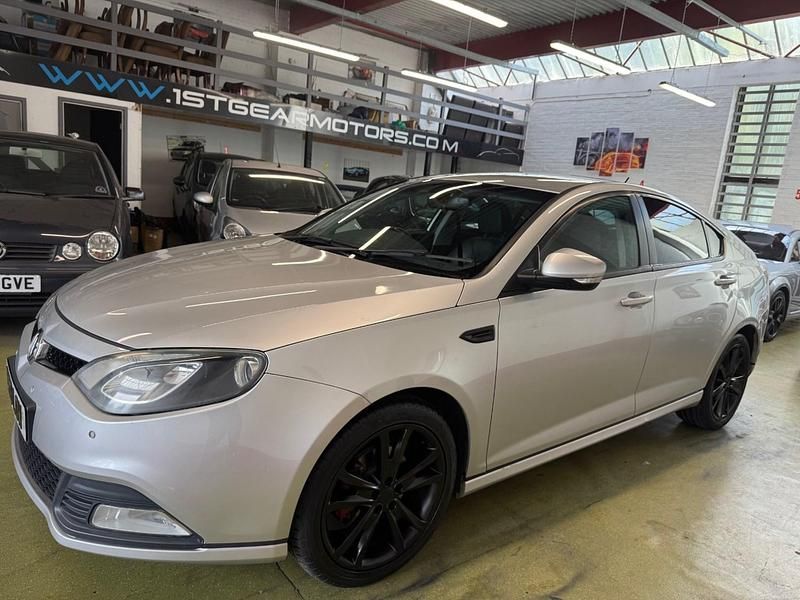 Silver Used 2013 MG MG6 Hatchback | £2,975 - Image 1/4