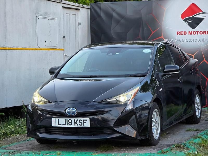 Usado Toyota Prius 70 CV (51 kW) 2022 Negro Utilitario