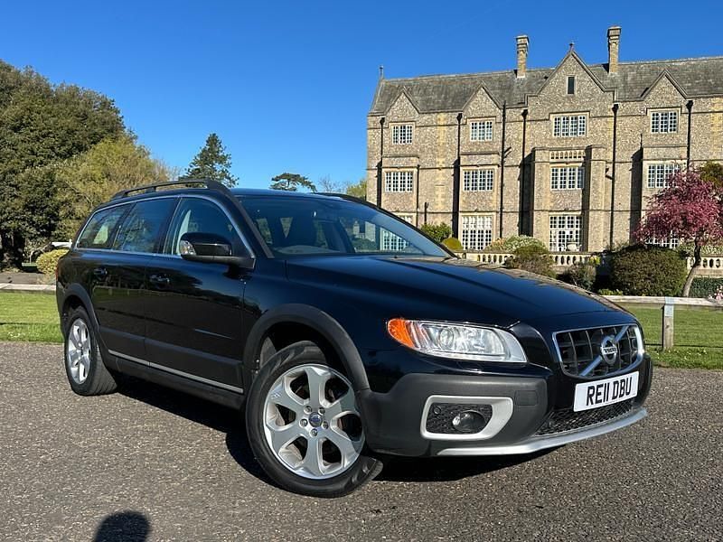 Used Volvo XC70 SE Lux 175 HP (128 kW) 2011 Black Estate