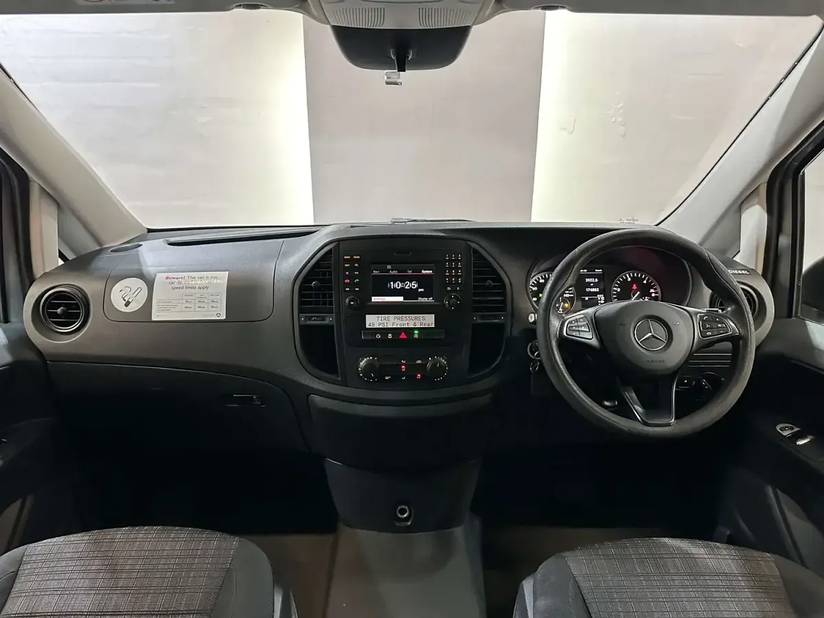 Used Mercedes Vito 136 HP (100 kW) 2015 Silver Van
