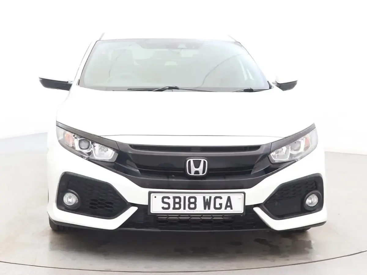 Käytetty Honda Civic SR 2018 Valkoinen Viistoperä