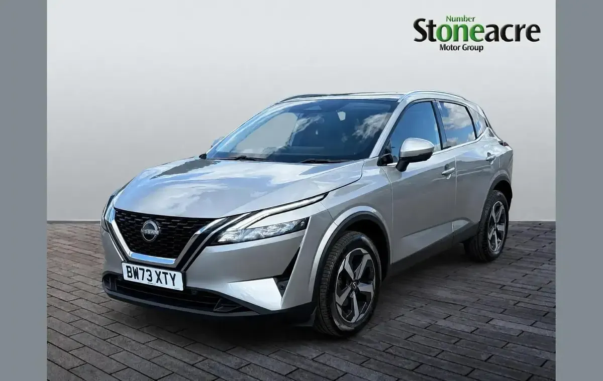 Used Nissan Qashqai N-Connecta 140 HP (102 kW) 2024 Silver SUV