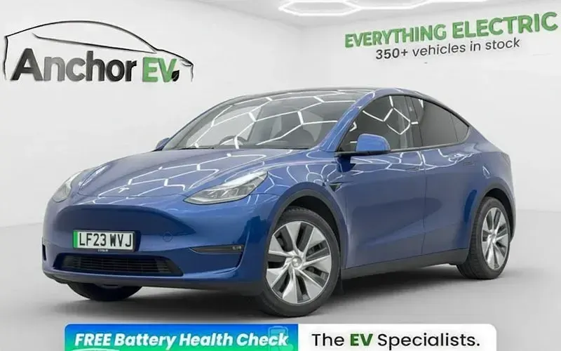 Usado Tesla Model Y Long Range AWD 286 kW (389 HP) 2025 SUV