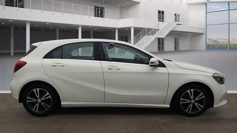Cirrus white Used 2016 Mercedes A180 SE Hatchback | £8,975 (Good price) - Image 1/4