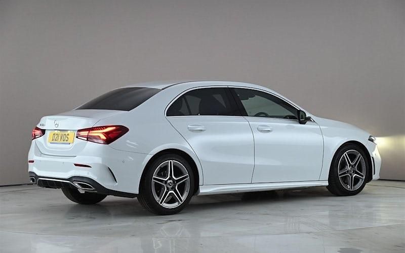 Used Mercedes A180 Executive 116 HP (85 kW) 2020 White Sedan