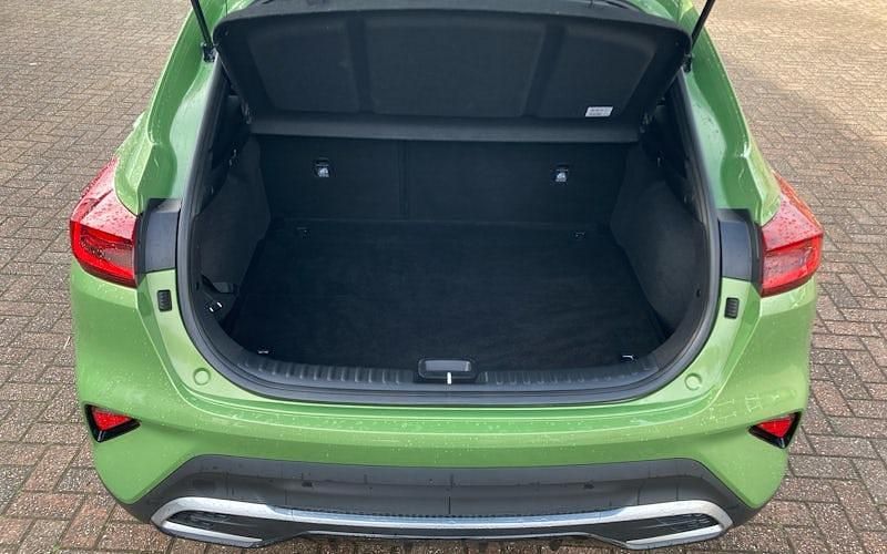 Used Kia XCeed 140 HP (102 kW) 2024 Green SUV