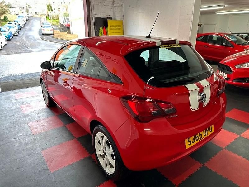 Used Vauxhall Corsa 90 HP (66 kW) 2015 Red Hatchback