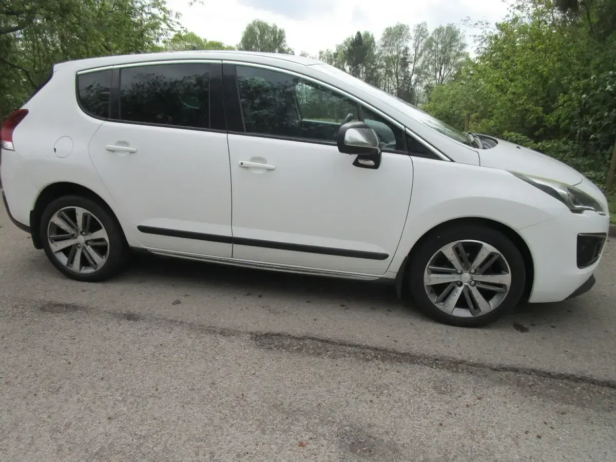 Used Peugeot 3008 Allure 2014 White SUV