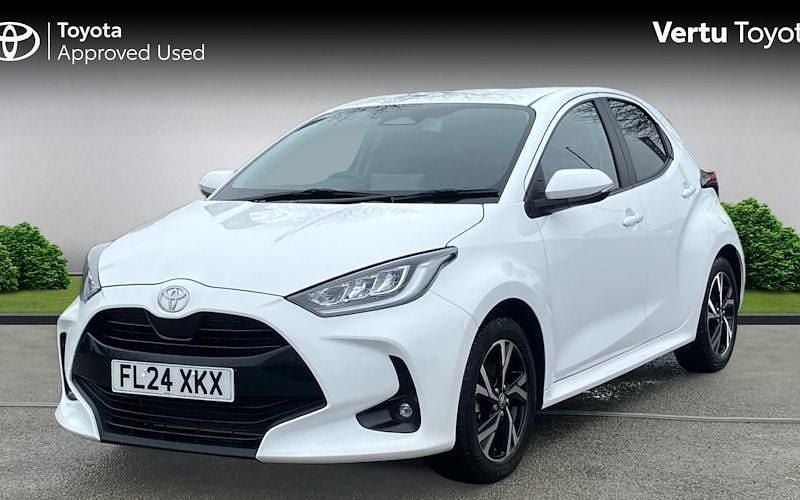 Used Toyota Yaris Hybrid Design 116 HP (85 kW) 2026 Hatchback