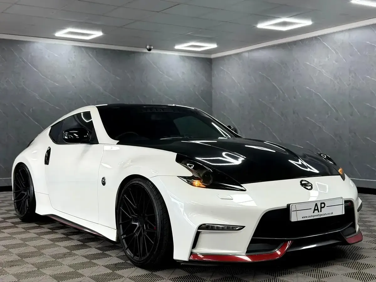 Used Nissan 370Z Nismo 2015 White Coupe