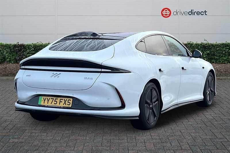 New MG IM5 300 kW (408 HP) 2025 White Hatchback