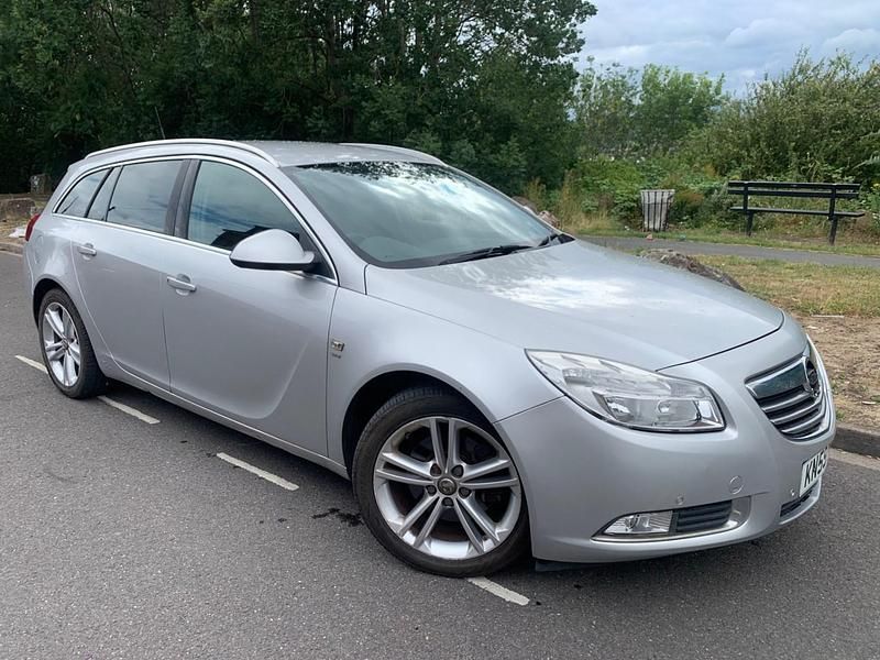 Silver Used 2009 Vauxhall Insignia SRi Estate | £999 (Expensive) - Image 1/4