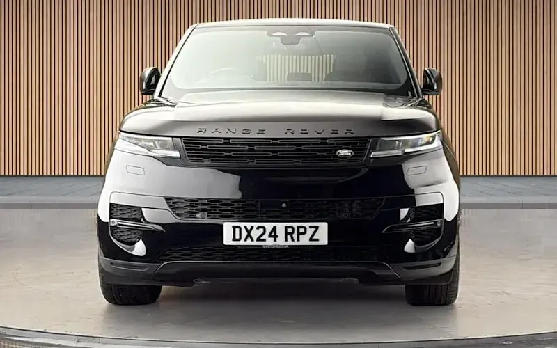 Used Land Rover Range Rover Sport SE 300 HP (220 kW) 2026 SUV