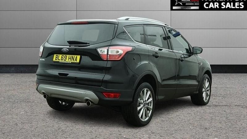 Used Ford Kuga Titanium 120 HP (88 kW) 2019 Black SUV