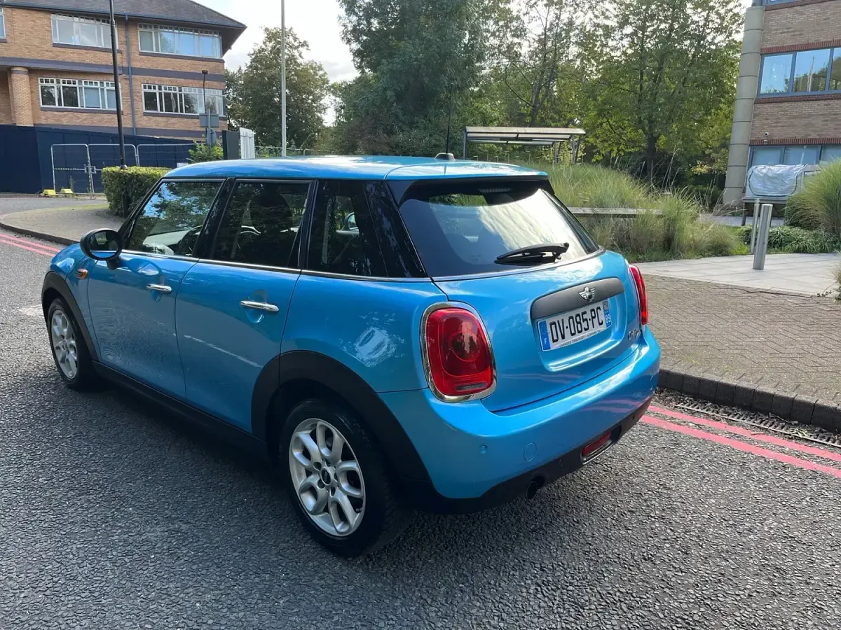 Used Mini One D Hatch 95 HP (69 kW) 2015 Metallic blue Hatchback