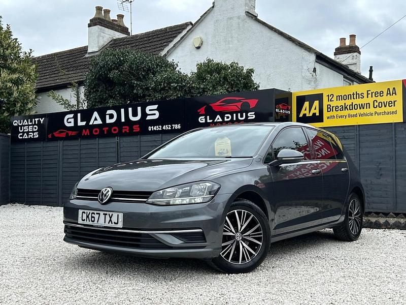 Used VW Golf VII SE 125 HP (91 kW) 2017 Grey Hatchback