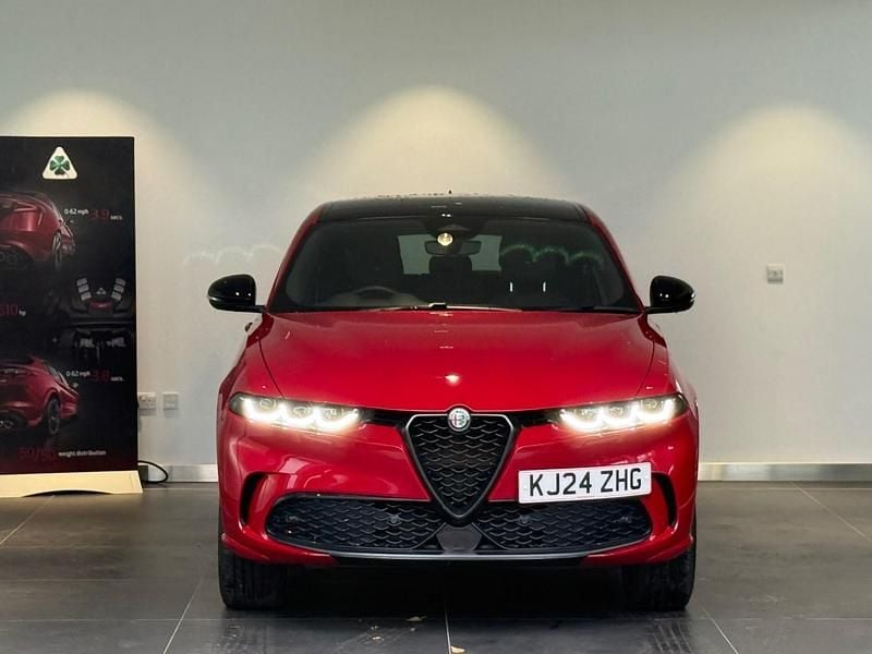 Used Alfa Romeo Tonale 280 HP (205 kW) 2024 Red/black SUV