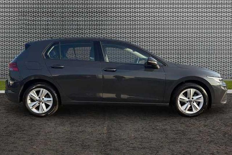 Begagnad VW Golf VII 150 HK (110 kW) 2020
