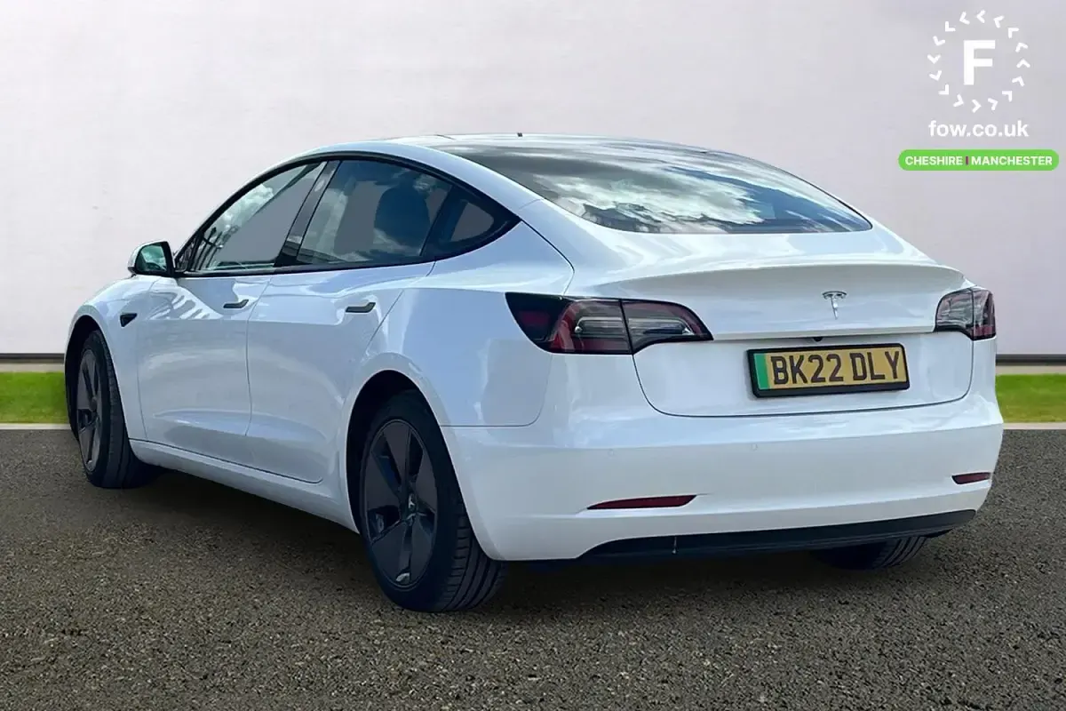 Used Tesla Model 3 RWD 208 kW (283 HP) 2022 White Sedan