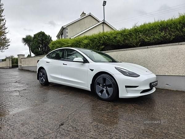 White Used 2021 Tesla Model 3 Long Range AWD Sedan | £20,495 (Fair price) - Image 1/4