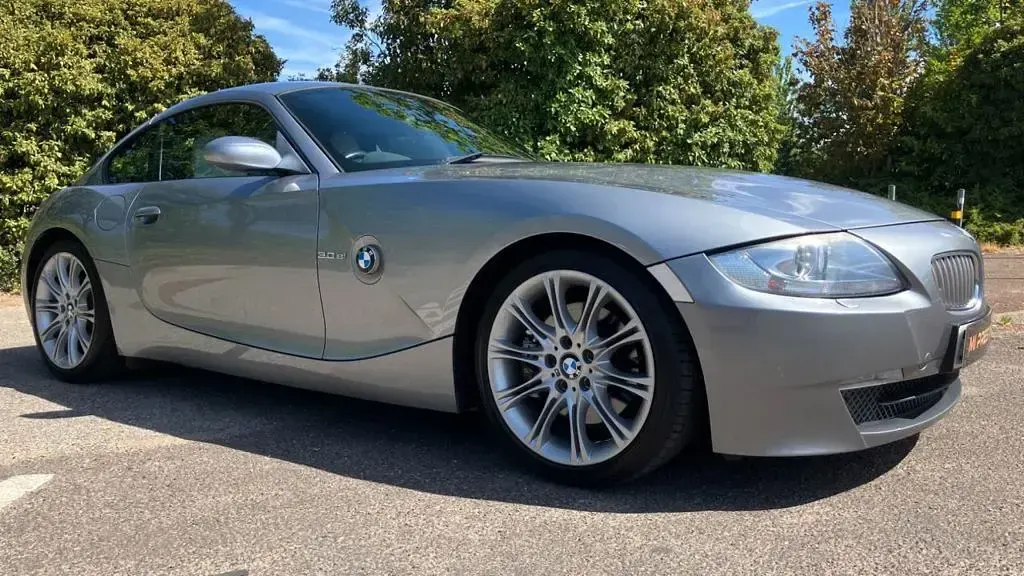 Used BMW Z4 Sport Line 265 HP (194 kW) 2006 Silber grey Coupe