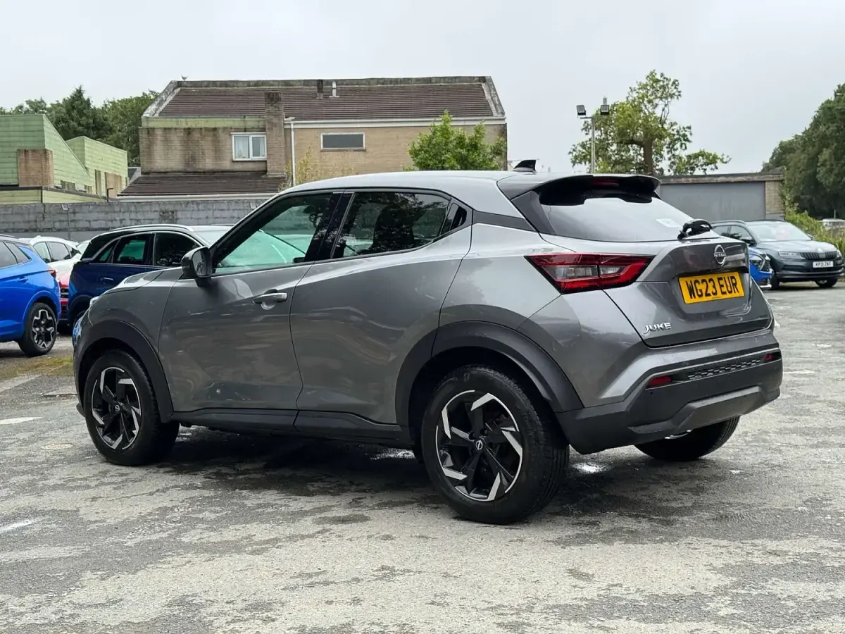 Used Nissan Juke N-Connecta 2023 Grey SUV