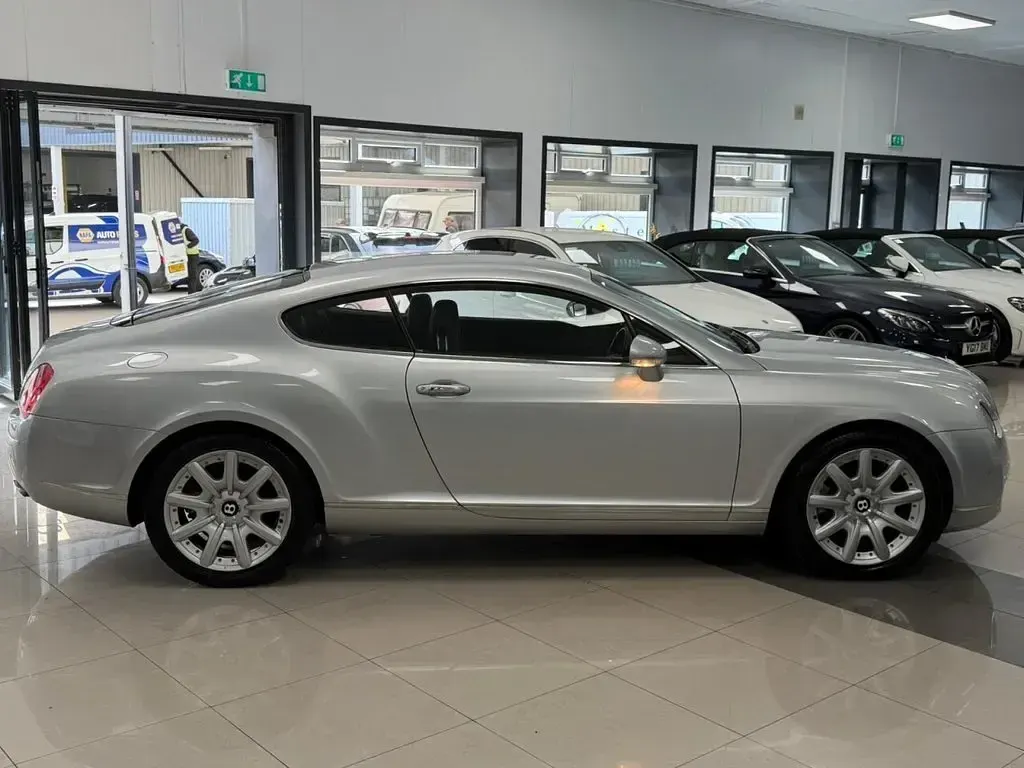 Used Bentley Continental 552 HP (405 kW) 2004 Silver Coupe