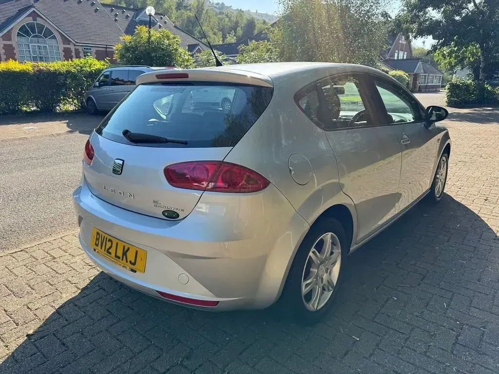 Used Seat Leon Copa 103 HP (75 kW) 2012 Silver Hatchback