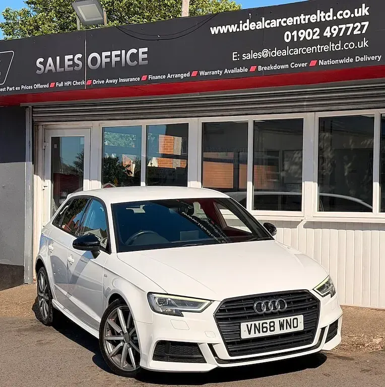Used Audi A3 Sportback Black Edition 116 HP (85 kW) 2018 White Hatchback
