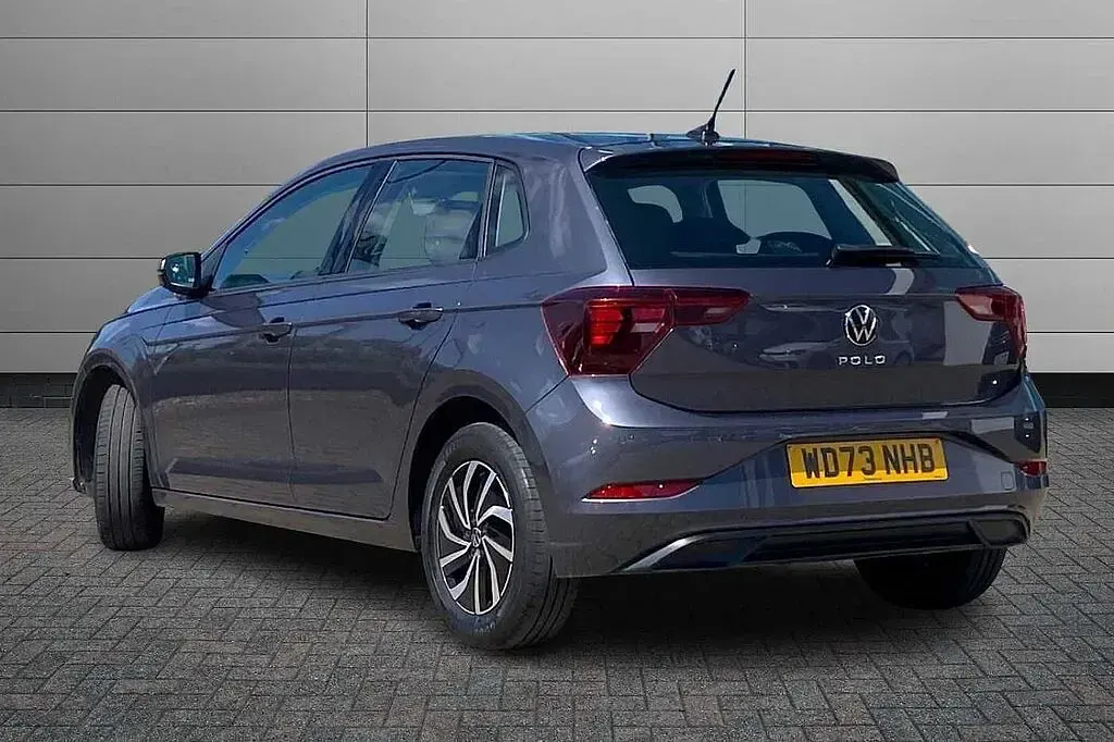 Used VW Polo Life 95 HP (69 kW) 2024 Grey Hatchback