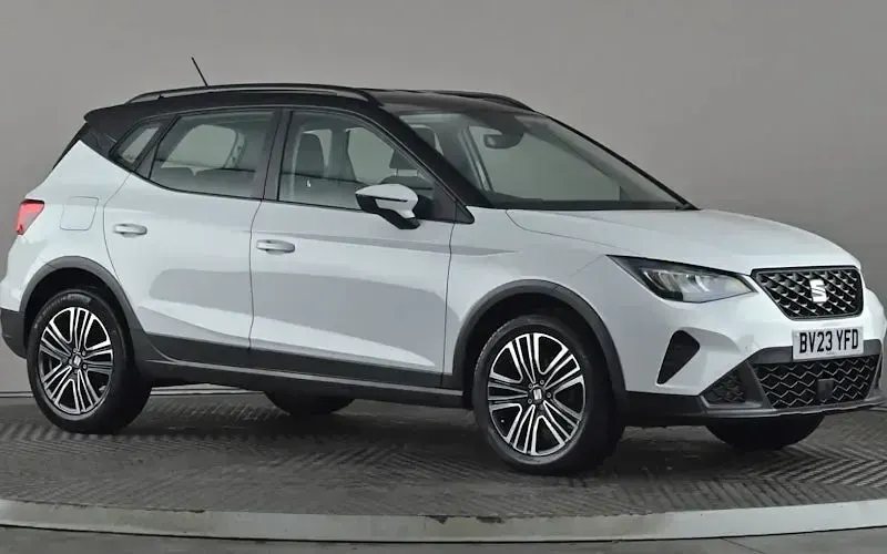 Begagnad Seat Arona SE Technology 95 HK (69 kW) 2025 SUV
