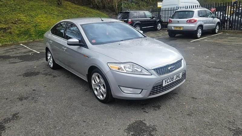 Used Ford Mondeo Titanium 143 HP (105 kW) 2008 Silver Hatchback