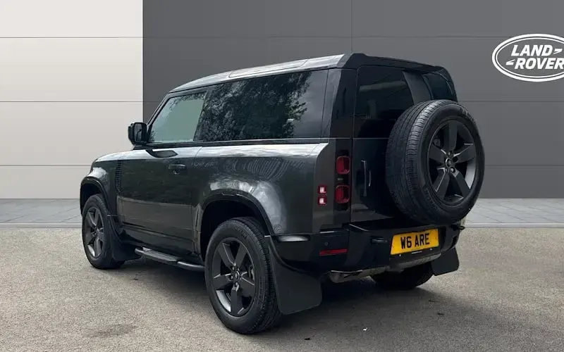 Gebraucht Land Rover Defender HSE Dynamic 249 PS (183 kW) 2024 Grau SUV
