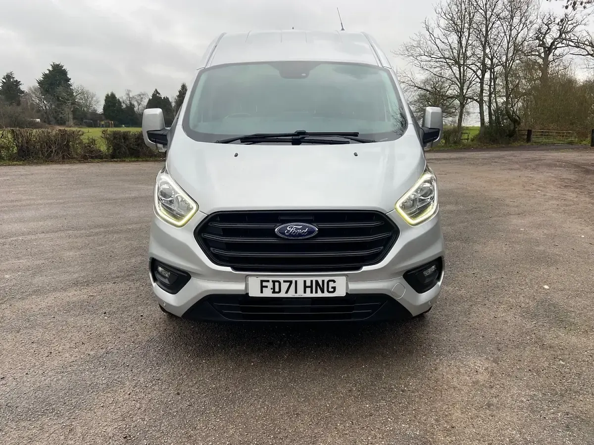 Used Ford Transit Custom Trend 105 HP (77 kW) 2022 Silver Van
