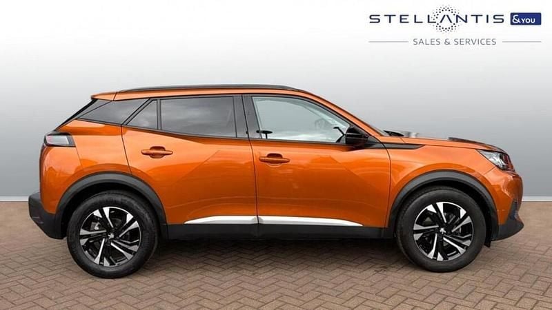 Used Peugeot 2008 Allure Premium 129 HP (94 kW) 2022 Orange SUV