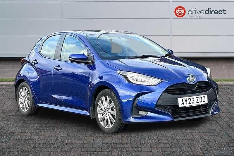 Used Toyota Yaris Hybrid 116 HP (85 kW) 2023 Blue Hatchback