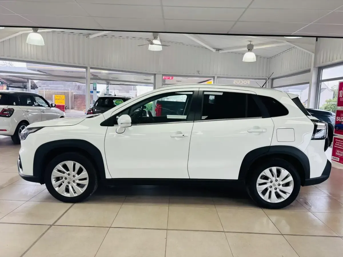 Used Suzuki SX4 S-Cross 116 HP (85 kW) 2024 White SUV