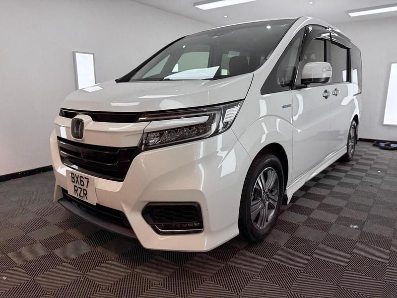 Used Honda Stepwgn Hybrid 2025 White MPV