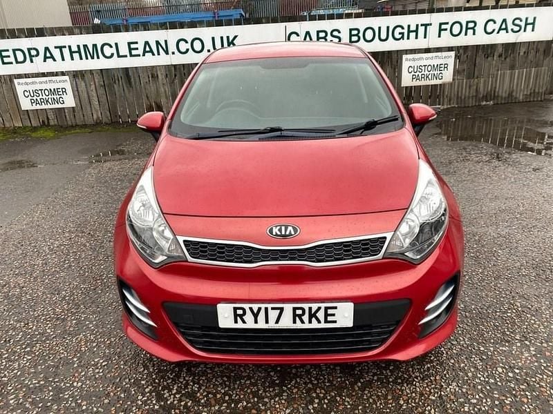 Used Kia Rio 84 HP (61 kW) 2017 Red Hatchback