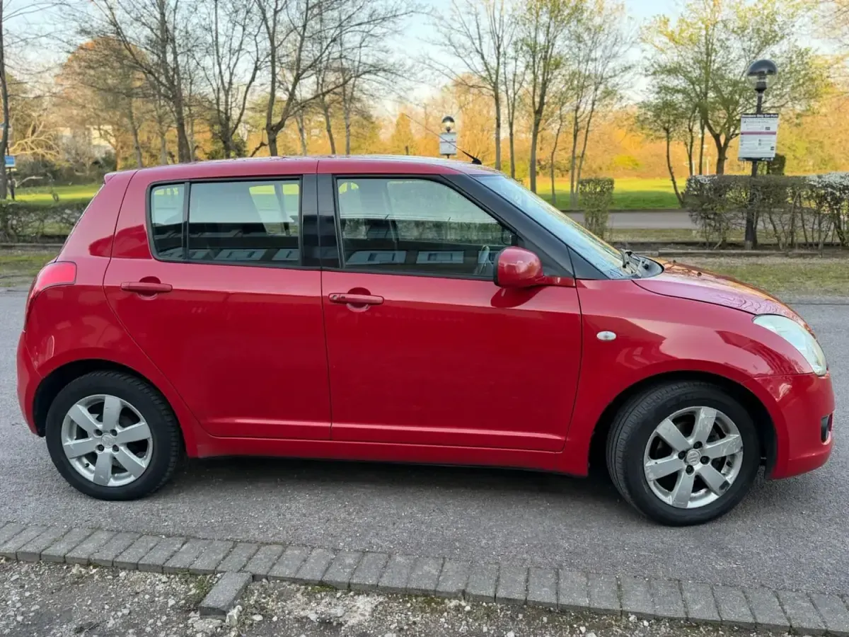 Usado Suzuki Swift GLX 102 HP (75 kW) 2008 Vermelho Citadino