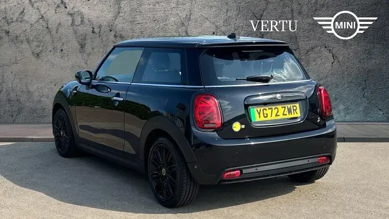 Używany Mini Cooper S Level 2 135 kW (184 KM) 2022 Czarny Hatchback