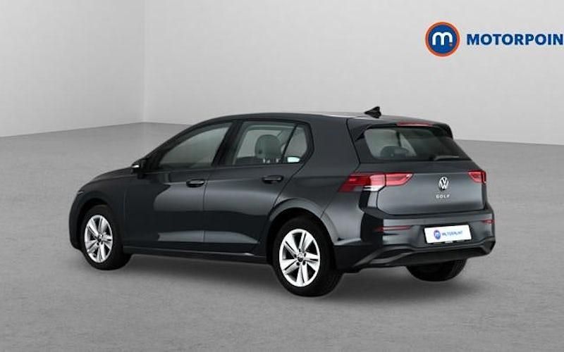 Second-hand VW Golf VIII Life 150 CP (110 kW) 2024 Hatchback
